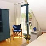 With 1 Bedroom *